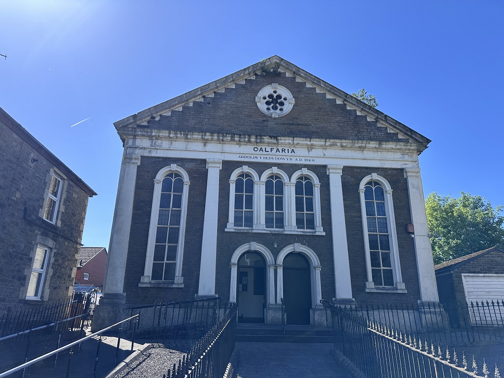 CALFARIA CHAPEL, HIGH STREET, CLYDACH, SA6 5LZ - Glanmor Charterted Surveyors